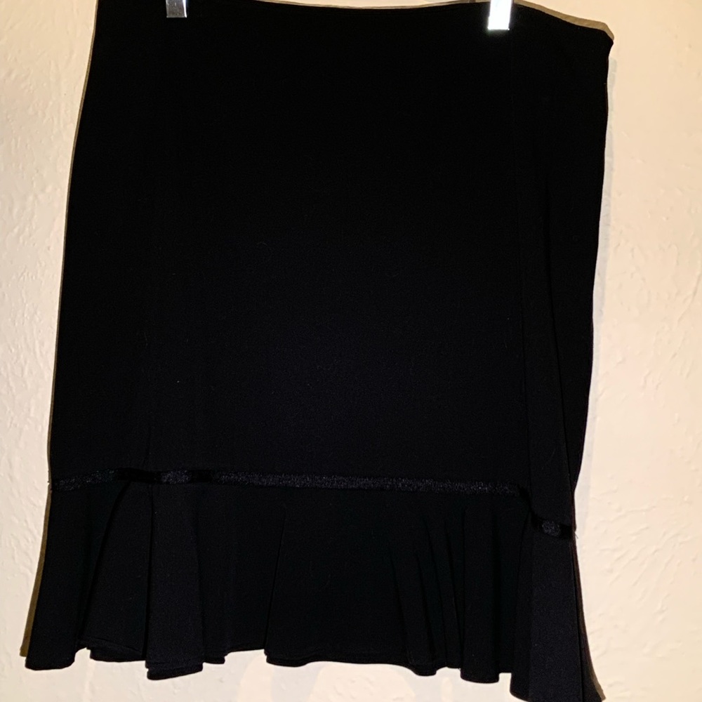 Black Skirt, Semi-Formal